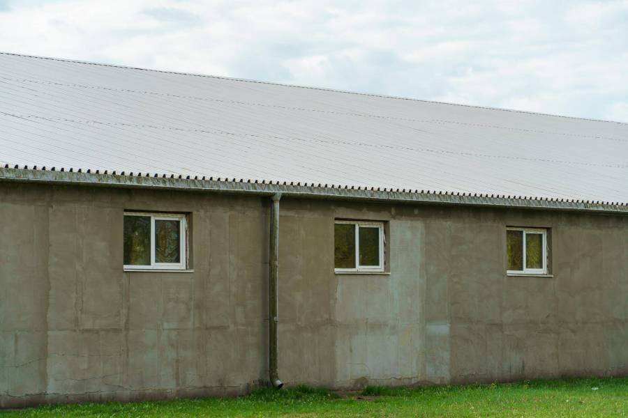 Jak wykonać dach do garażu z płyt betonowych